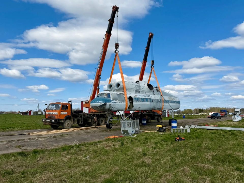 Калужский авиапарк передаст вертолет-кран тюменскому музею Калужский авиапарк передаст вертолет-кран тюменскому музею