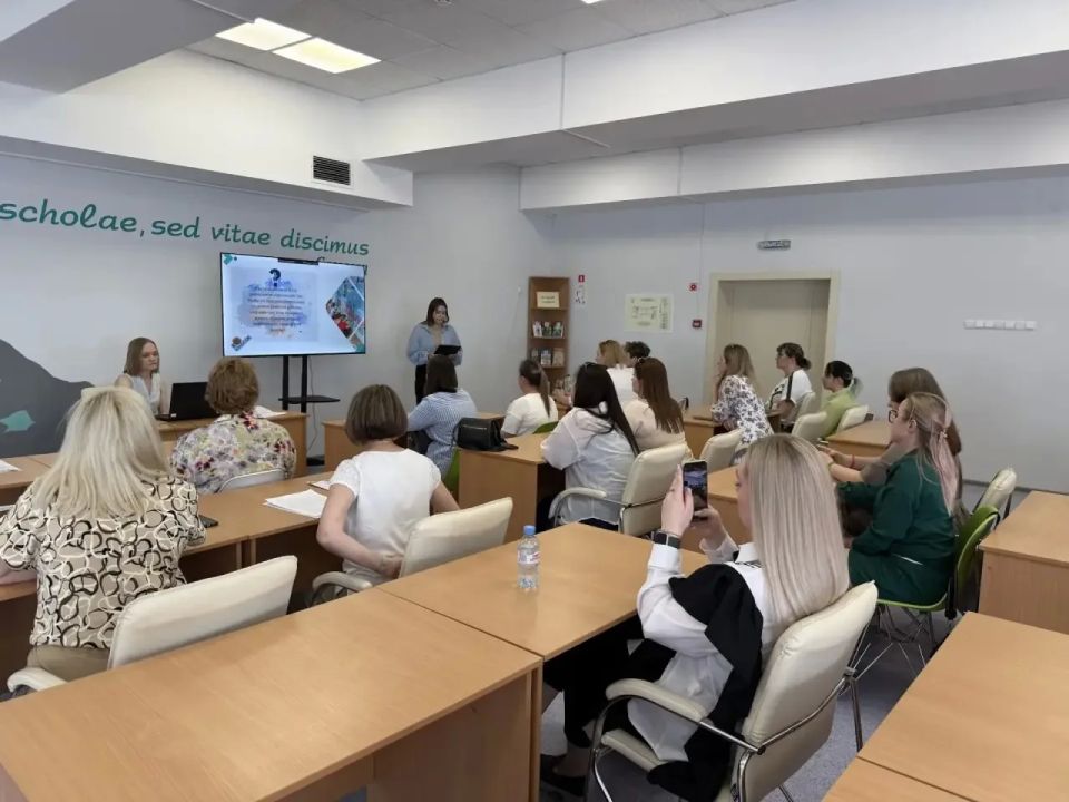Стереотипы о воспитателях — в прошлом! Стереотипы о воспитателях — в прошлом!