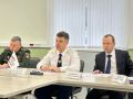 Прокурор области Константин Жиляков совместно с заместителем Губернатора Калужской области Александром Шляпниковым, руководителем Калужского отделения филиала Государственного фонда поддержки участников специальной военной...