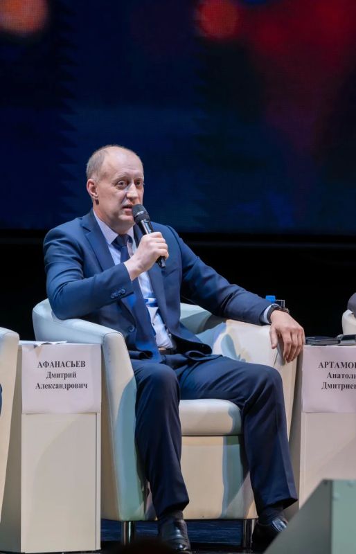 Владислав Шапша: Отец шестерых детей Андрей Петров рассказывает: когда родились старшие ребятишки, с местами в детсаду было сложно Владислав Шапша: Отец шестерых детей Андрей Петров рассказывает: когда родились старшие ребятишки, с местами в детсаду было сложно