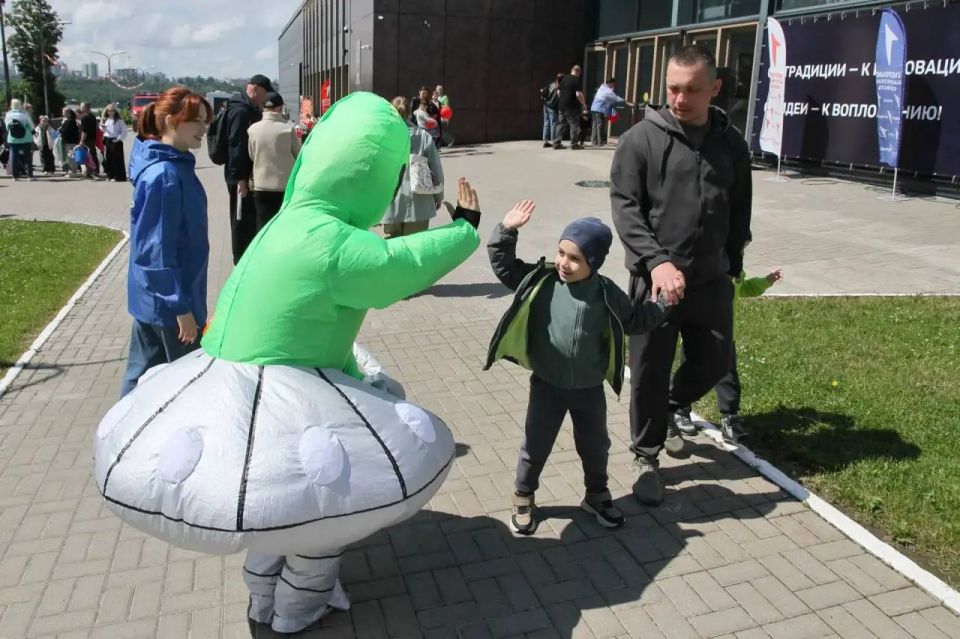 В Калуге проходит семейный фестиваль «Калуга. Дети. Фест» В Калуге проходит семейный фестиваль «Калуга. Дети. Фест»