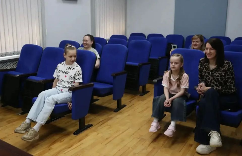 В Международный день защиты детей в УМВД России по Калужской области состоялось награждение победителей регионального этапа Всероссийского конкурса детского творчества «Полицейский Дядя Степа» В Международный день защиты детей в УМВД России по Калужской области состоялось награждение победителей регионального этапа Всероссийского конкурса детского творчества «Полицейский Дядя Степа»