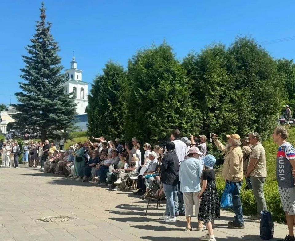 Владислав Шапша встретился с директором Пушкинского музея Владислав Шапша встретился с директором Пушкинского музея