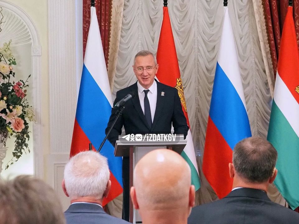 Владислав Шапша вручил госнаграды гражданам Калужской области Владислав Шапша вручил госнаграды гражданам Калужской области