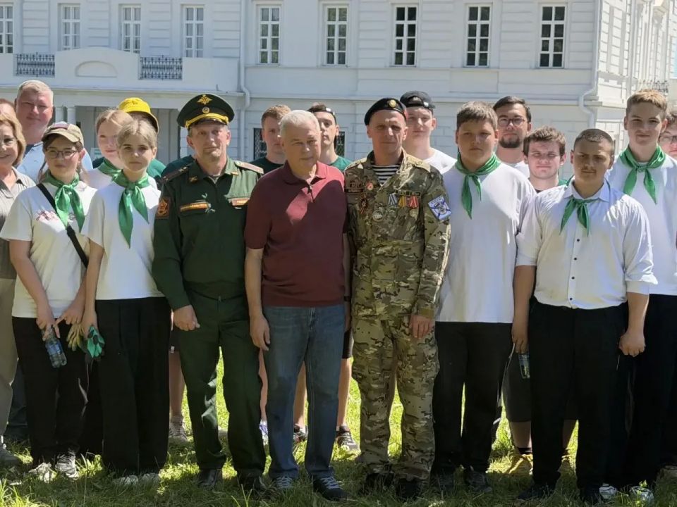 Тимирязевскую аллею высадили в Полотняном Заводе Тимирязевскую аллею высадили в Полотняном Заводе