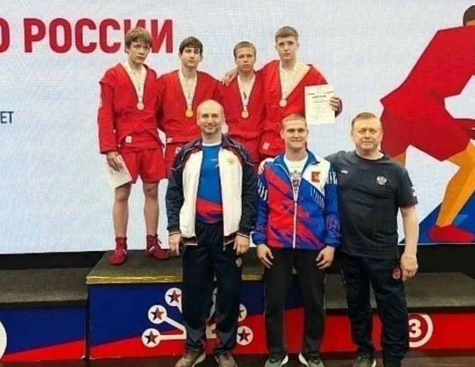 Три золотые медали завоевали калужские самбисты на всероссийском турнире