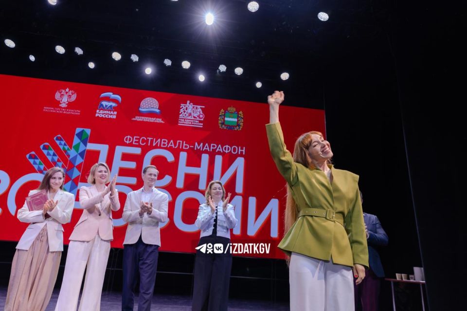 Надежда Бабкина провела в Калуге мастер-класс по народному вокалу Надежда Бабкина провела в Калуге мастер-класс по народному вокалу