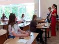 Калужские выпускники сдают ЕГЭ по обществознанию и физике