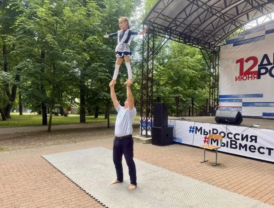 Калужские полицейские провели акцию «Один день с полицией России» Калужские полицейские провели акцию «Один день с полицией России»