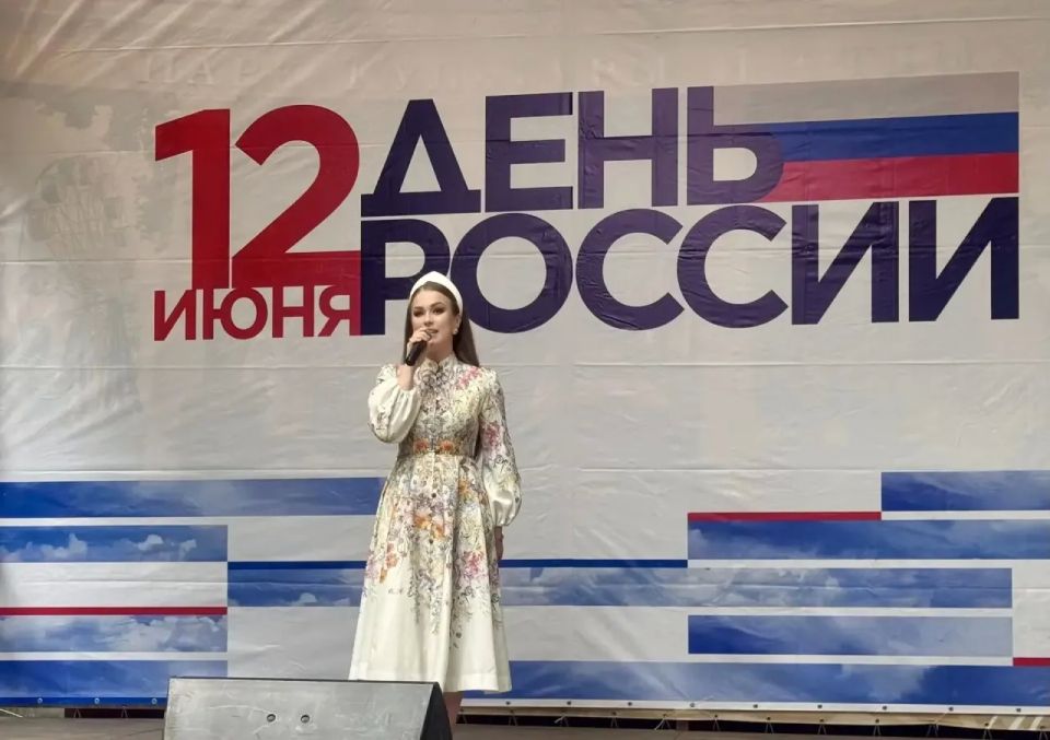 Калужские полицейские провели акцию «Один день с полицией России» Калужские полицейские провели акцию «Один день с полицией России»