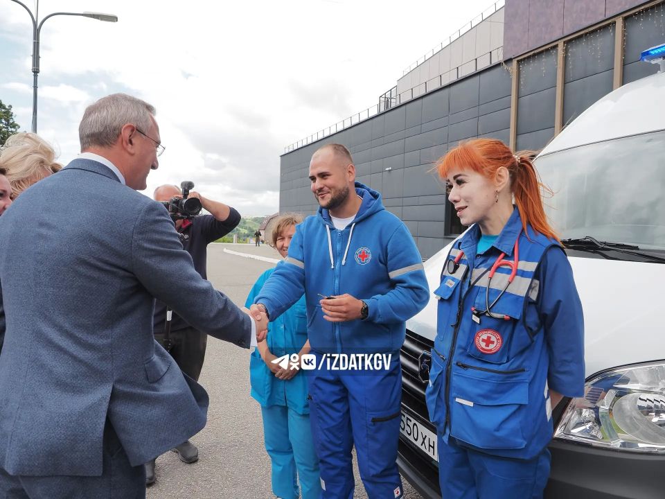 Медицинских работников Калужской области поздравили с профессиональным праздником Медицинских работников Калужской области поздравили с профессиональным праздником