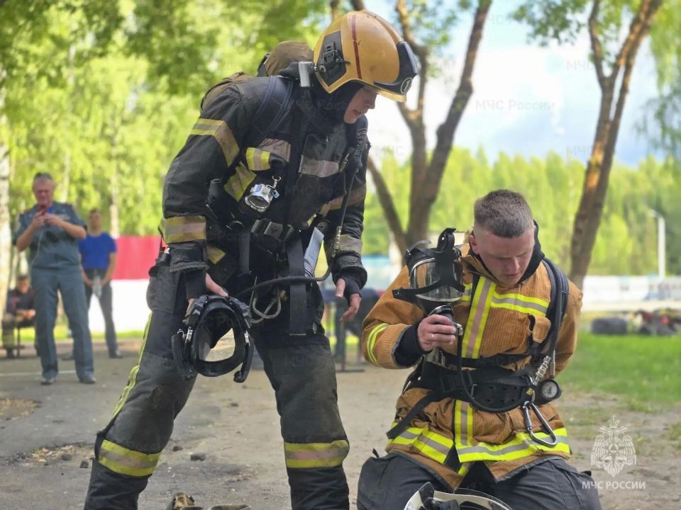 Определено лучшее звено газодымозащитной службы Центрального федерального округа Определено лучшее звено газодымозащитной службы Центрального федерального округа