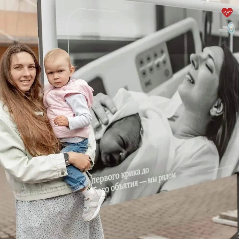 Выставка к Дню медработника открылась на пешеходной части Театральной улицы! Выставка к Дню медработника открылась на пешеходной части Театральной улицы!