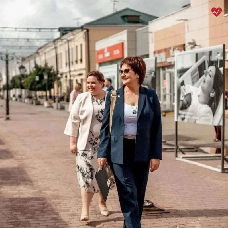 Выставка к Дню медработника открылась на пешеходной части Театральной улицы! Выставка к Дню медработника открылась на пешеходной части Театральной улицы!