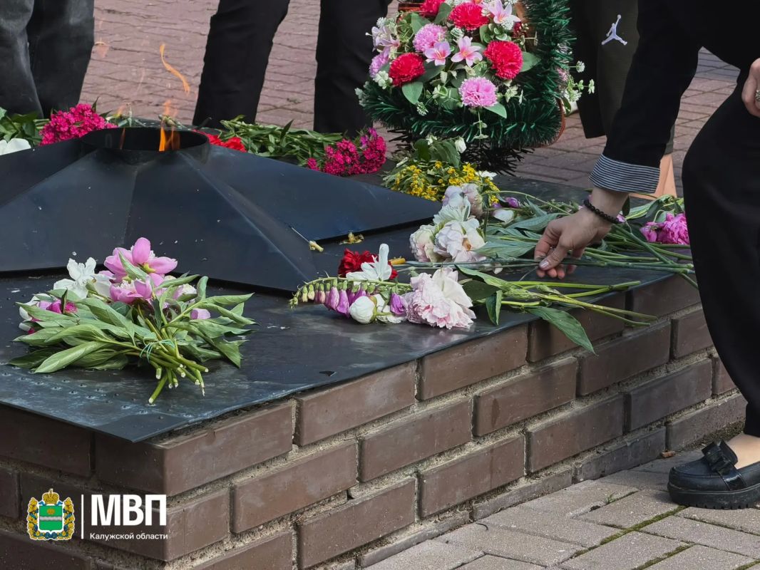 Сегодня, 22 июня в Медыни прошла патриотическая сессия НКО Калужской области "Память поколений" Сегодня, 22 июня в Медыни прошла патриотическая сессия НКО Калужской области "Память поколений"