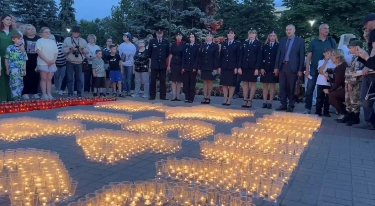 Память, которую храним: калужские полицейские почтили подвиг героев Память, которую храним: калужские полицейские почтили подвиг героев
