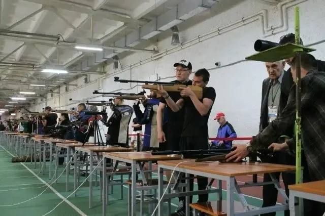 В Калуге прошел региональный чемпионат по полиатлону В Калуге прошел региональный чемпионат по полиатлону