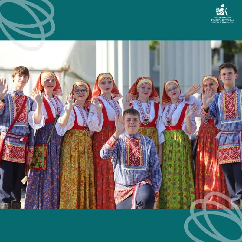 Поздравляем заслуженный коллектив народного творчества ансамбль народной музыки и песни «Околица» (г. Обнинск) с достойным участием в III Всероссийской детской Фольклориаде в Уфе! Поздравляем заслуженный коллектив народного творчества ансамбль народной музыки и песни «Околица» (г. Обнинск) с достойным участием в III Всероссийской детской Фольклориаде в Уфе!