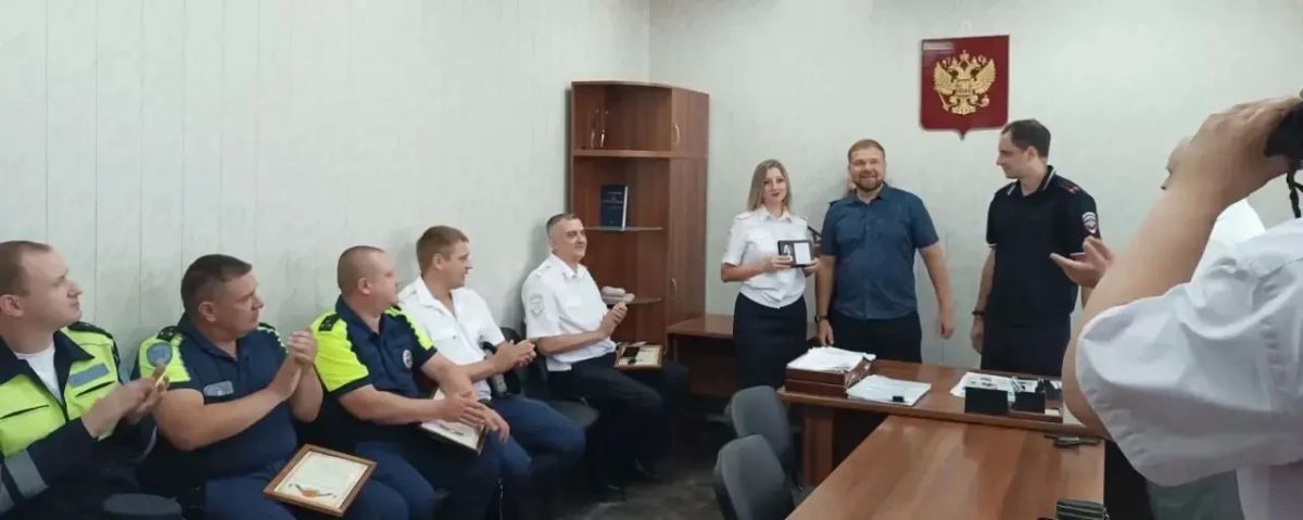 В УМВД России по городу Калуге отметили 90-летие Госавтоинспекции В УМВД России по городу Калуге отметили 90-летие Госавтоинспекции