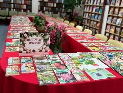 Выставка для дачников открылась в Калужской библиотеке для слепых