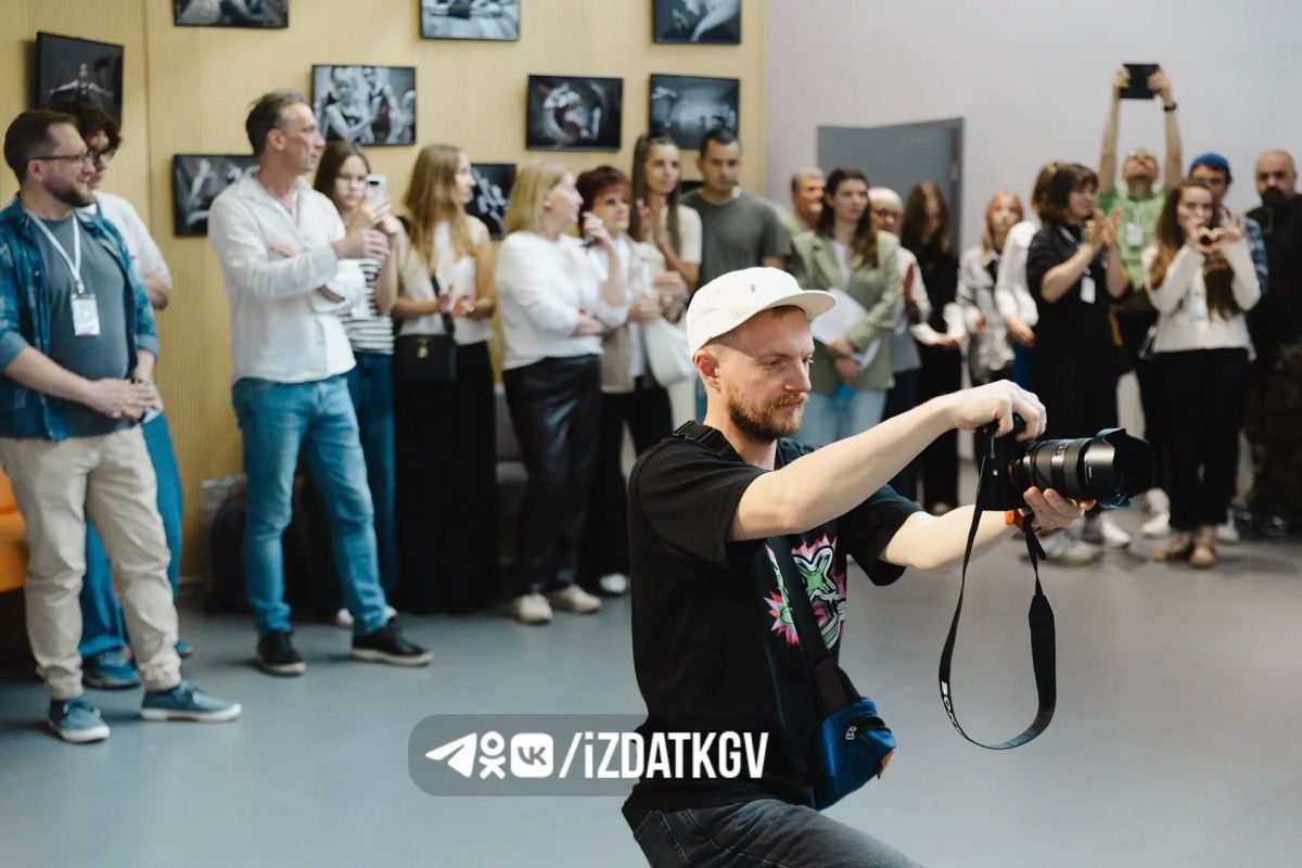 Фестиваль «Молодая фотография» открылся в Калуге Фестиваль «Молодая фотография» открылся в Калуге