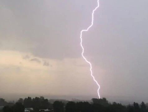 До конца суток 10 июля в Калужской области ожидаются ливень, гроза и град