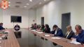 Под руководством министра строительства и ЖКХ Калужской области Вячеслава Лежнина состоялось еженедельное оперативное совещание, на котором рассмотрели ход реализации ключевых проектов и выполнение текущих задач
