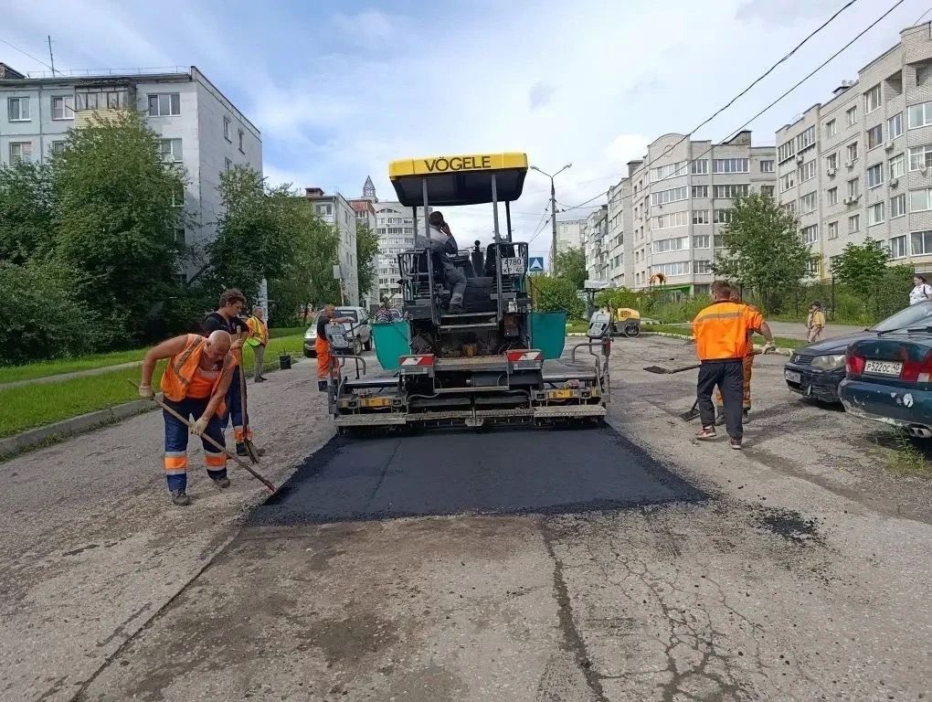 Ямы залатали еще на пяти улицах Калуги