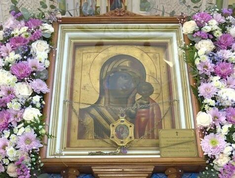 Калужские православные отмечают день обретения Казанской иконы Божией Матери