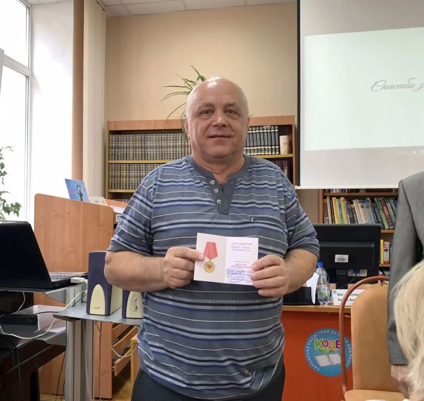 В Народном доме чествовали отряд волонтеров «Калуга 333» В Народном доме чествовали отряд волонтеров «Калуга 333»