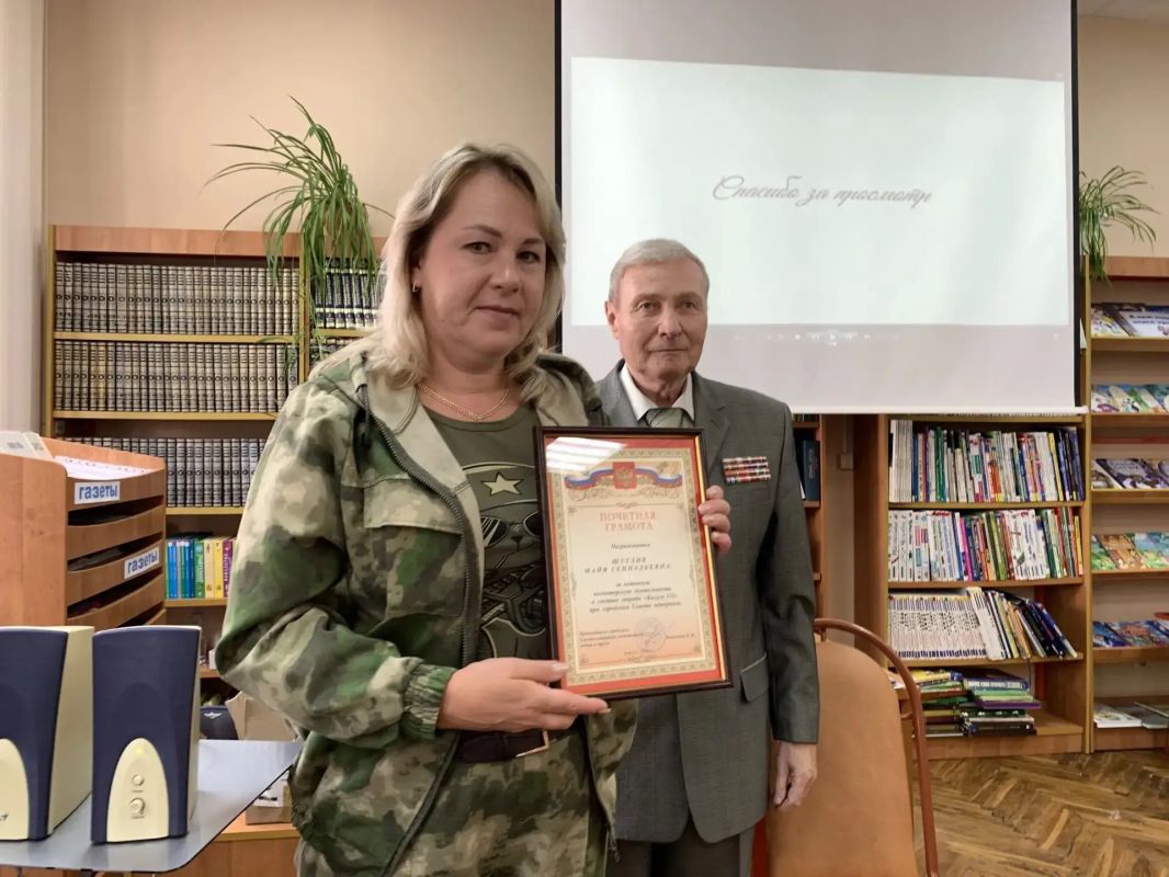 В Народном доме чествовали отряд волонтеров «Калуга 333» В Народном доме чествовали отряд волонтеров «Калуга 333»