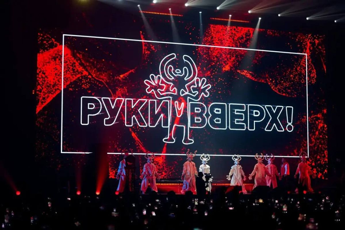 Сергей Жуков и группа «Руки Вверх!» представляют масштабный юбилейный тур «30 нам уже!» Сергей Жуков и группа «Руки Вверх!» представляют масштабный юбилейный тур «30 нам уже!»