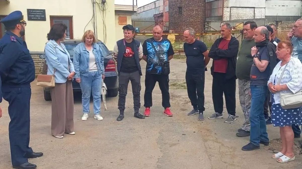 В Кирове осудят директора завода за невыплату зарплаты 30 работникам В Кирове осудят директора завода за невыплату зарплаты 30 работникам