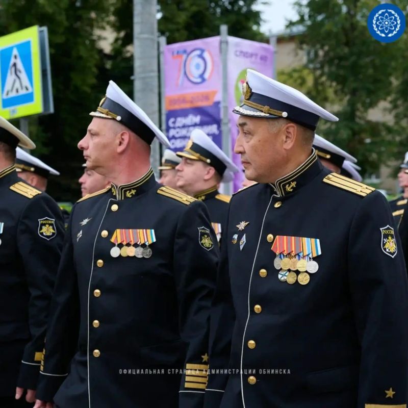 330 лет ВМФ. Военно-морской флот России отмечает 330-летний юбилей 330 лет ВМФ. Военно-морской флот России отмечает 330-летний юбилей