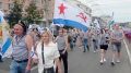 Калужские моряки идут по центральной улице города