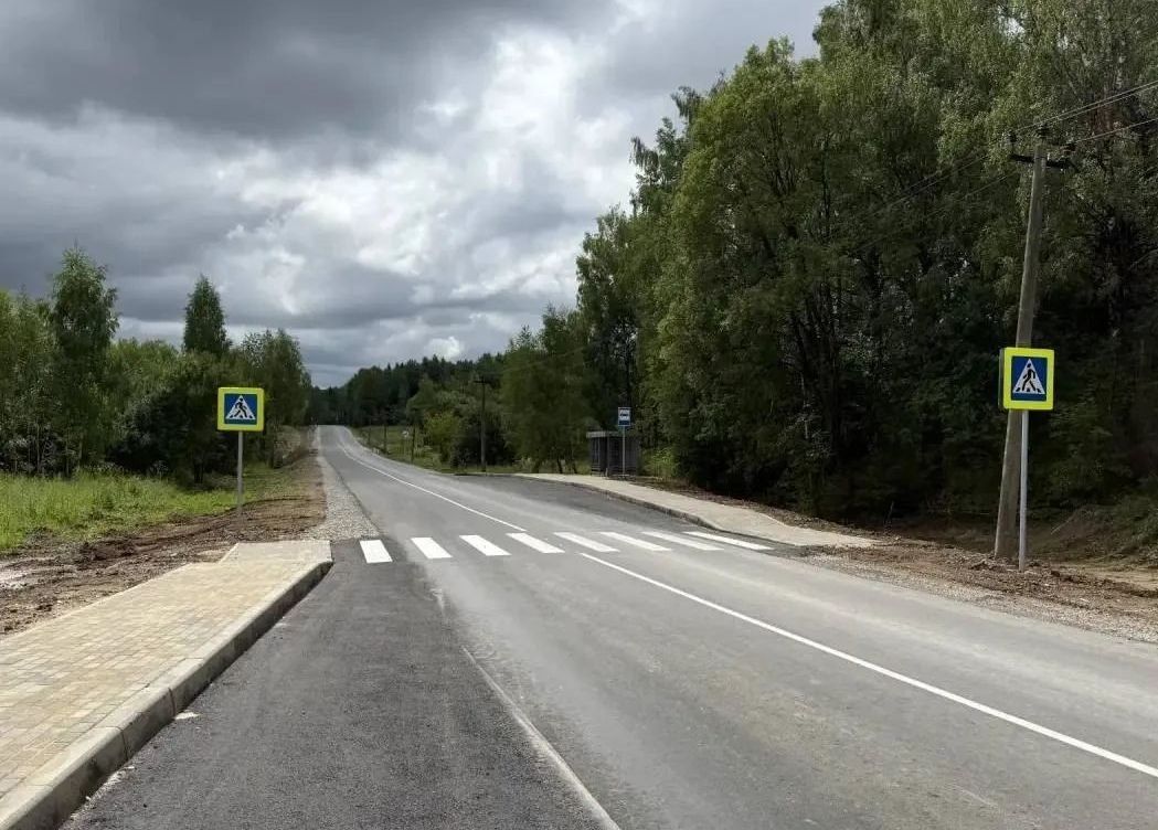 В Думиничском районе отремонтировали дорогу к деревне Которь В Думиничском районе отремонтировали дорогу к деревне Которь