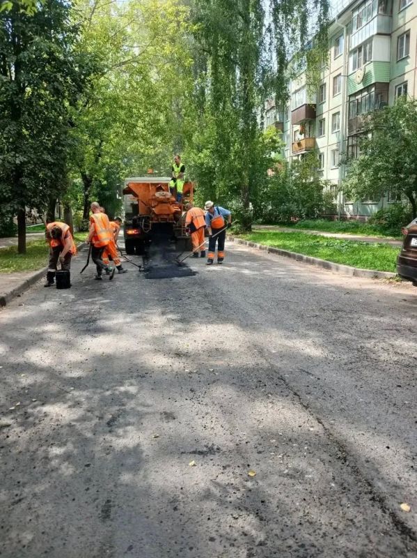 В Калуге продолжаются дорожные работы