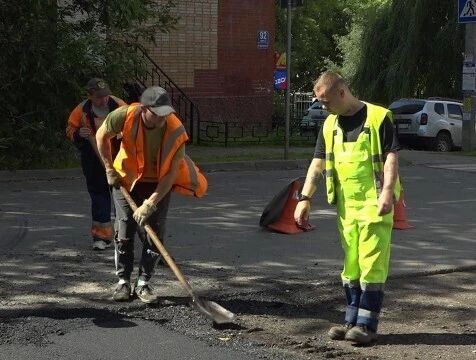 Дорожные работы в Калуге ведутся без длительных перерывов