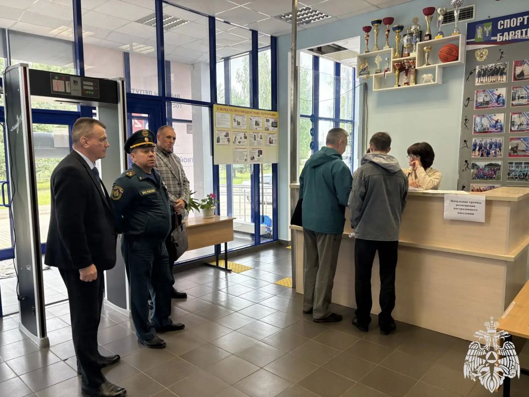 В селе Барятино прошли учения по ликвидации последствий взрыва газа в жилом доме В селе Барятино прошли учения по ликвидации последствий взрыва газа в жилом доме