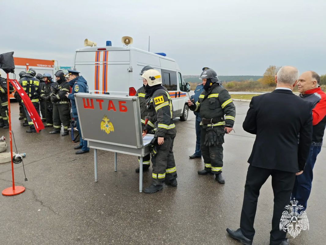День образования службы пожаротушения: 54 года на передовой! День образования службы пожаротушения: 54 года на передовой!