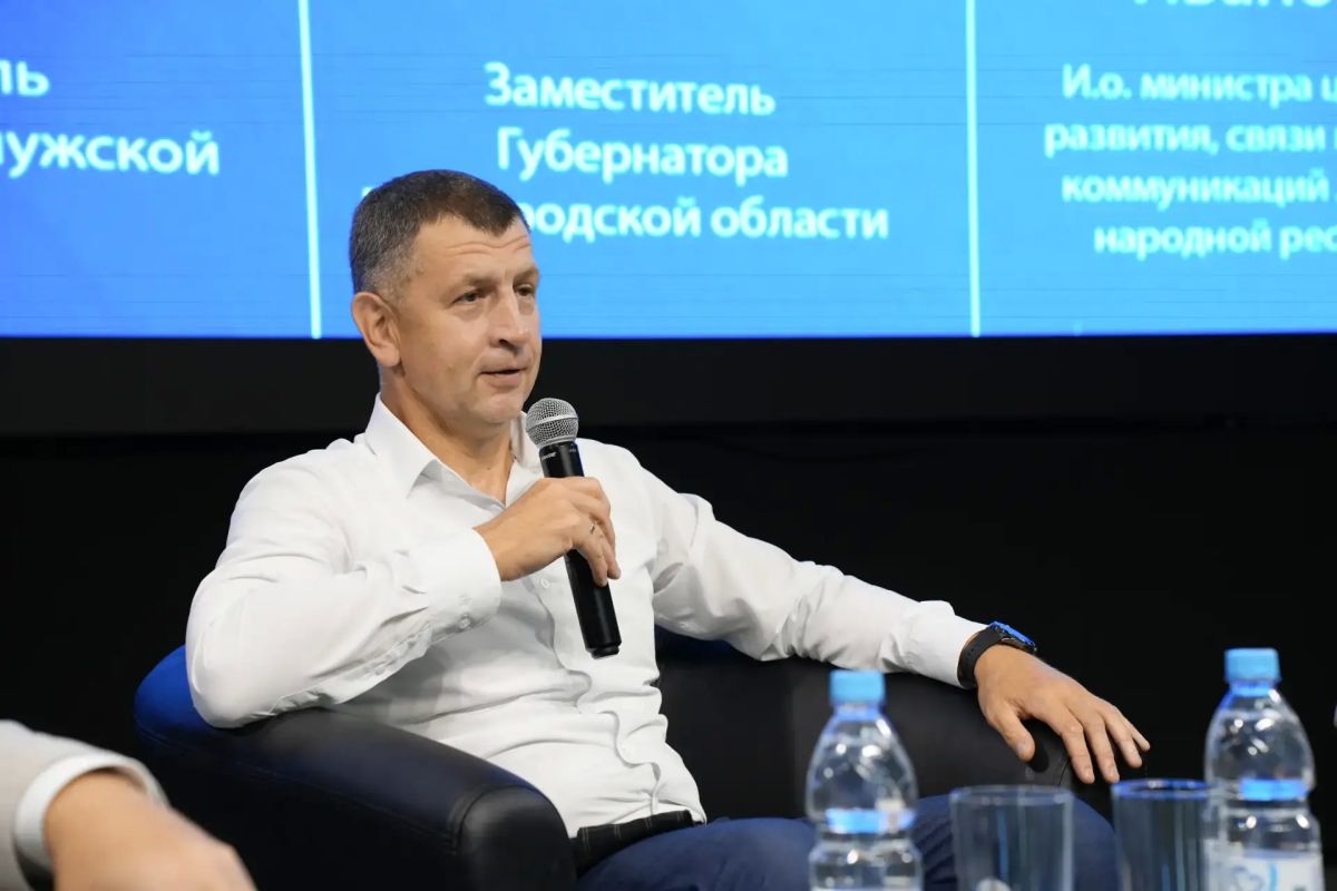 К ребятам на ИТ-смену в лагерь «Сокол» приехали важные гости из разных регионов К ребятам на ИТ-смену в лагерь «Сокол» приехали важные гости из разных регионов