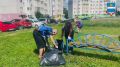 Волонтеры провели субботники на двух улицах Правого берега