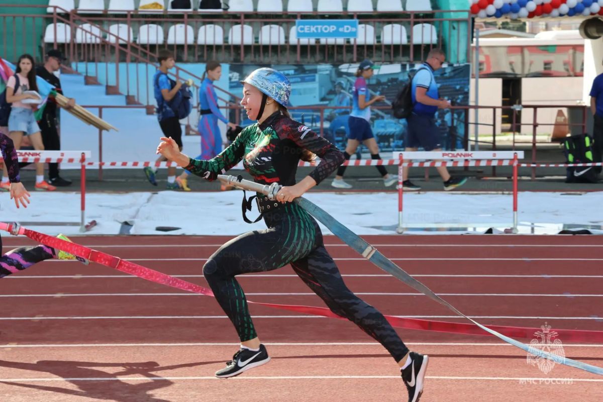 Сборная Калужской области вошла в десятку сильнейших на чемпионате МЧС России Сборная Калужской области вошла в десятку сильнейших на чемпионате МЧС России