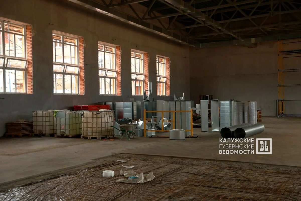 Школу на Тайфуне в Калуге строят согласно графику Школу на Тайфуне в Калуге строят согласно графику