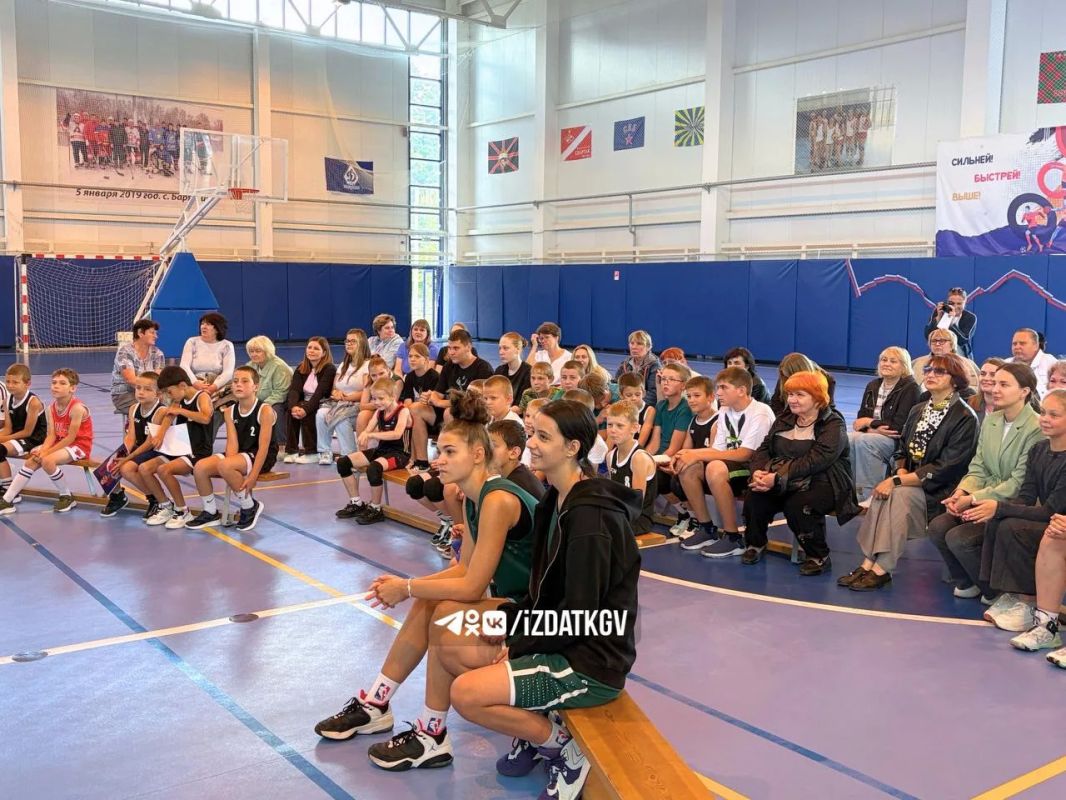 Юные спортсмены из Барятина встретились с олимпийской чемпионкой Софьей Великой Юные спортсмены из Барятина встретились с олимпийской чемпионкой Софьей Великой