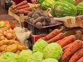 Цены на сезонные овощи и фрукты снизились в Калужской области