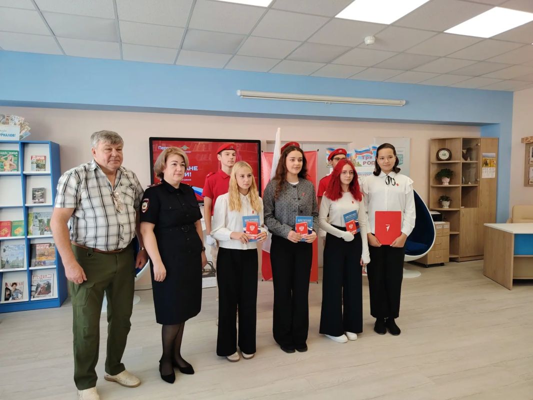 В Козельском муниципальном округе состоялось торжественное вручение паспортов юным гражданам России В Козельском муниципальном округе состоялось торжественное вручение паспортов юным гражданам России