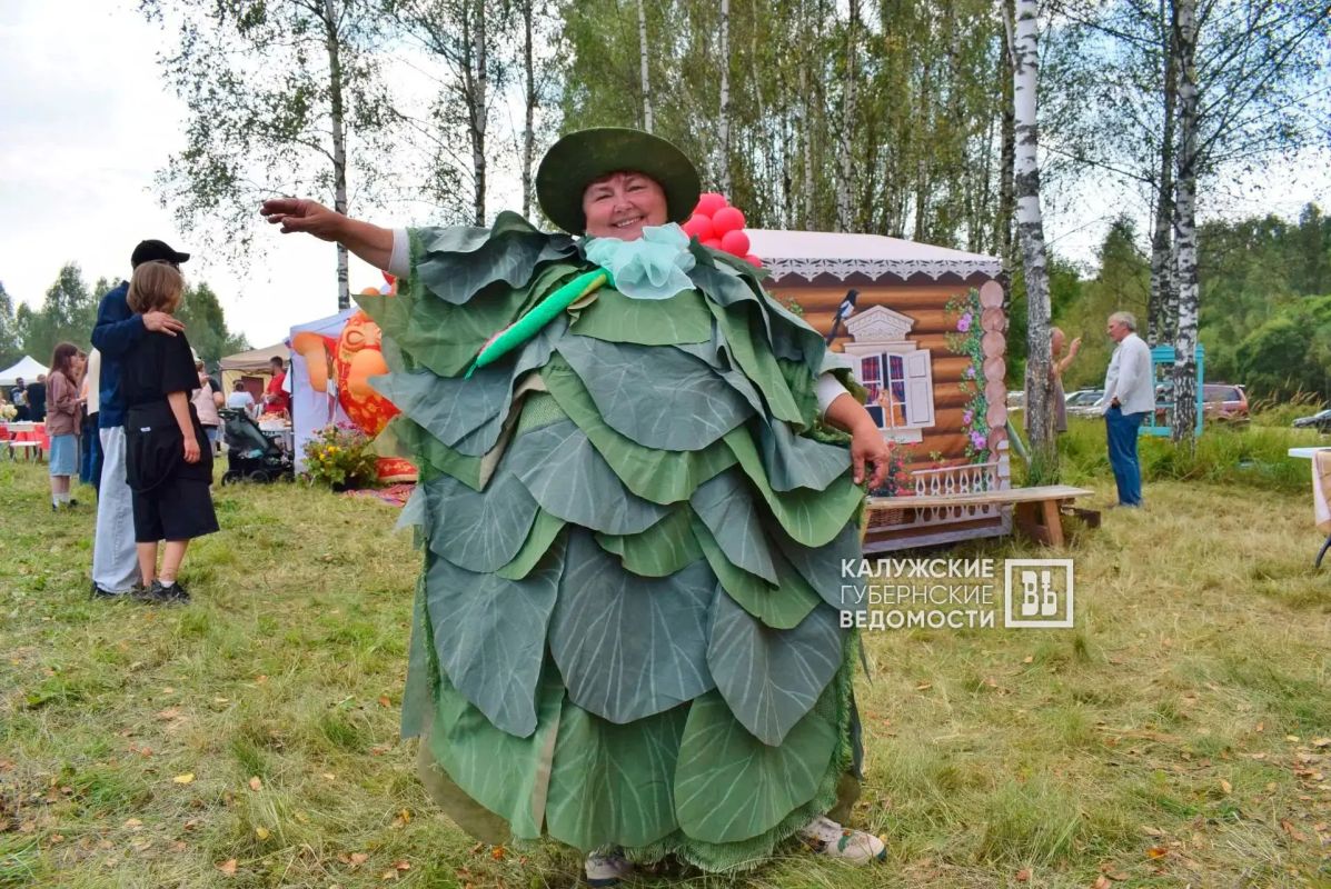 Под Тарусой нашли лучшие рецепты на фестивале «Петровы щи» Под Тарусой нашли лучшие рецепты на фестивале «Петровы щи»