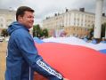 С Днём флага России калужан поздравил Юрий Моисеев