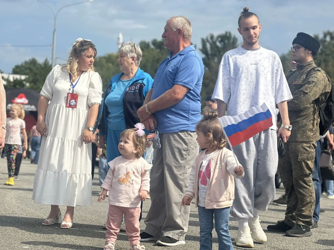Назад в прошлое: в Калуге проходит праздник для любителей ретро Назад в прошлое: в Калуге проходит праздник для любителей ретро